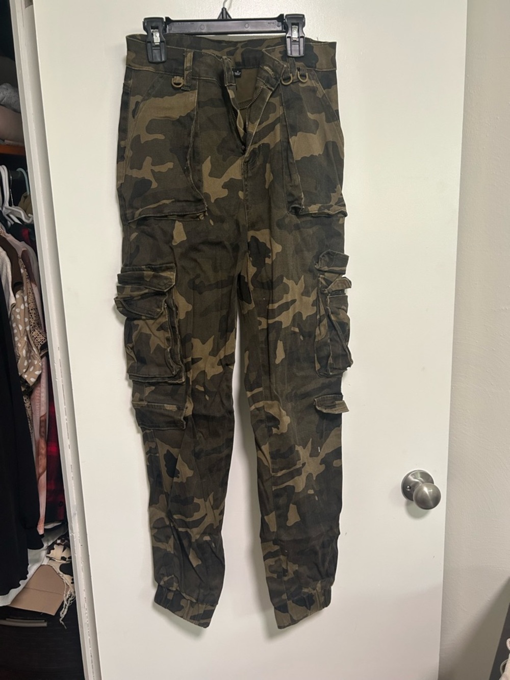 Women’s Camo Cargo Pants